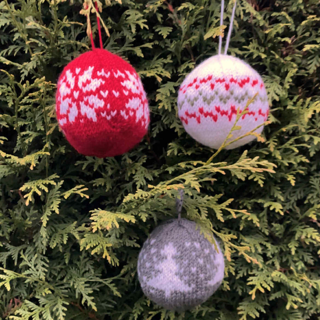 JULEKULER MED MØNSTER (strikkepakke)