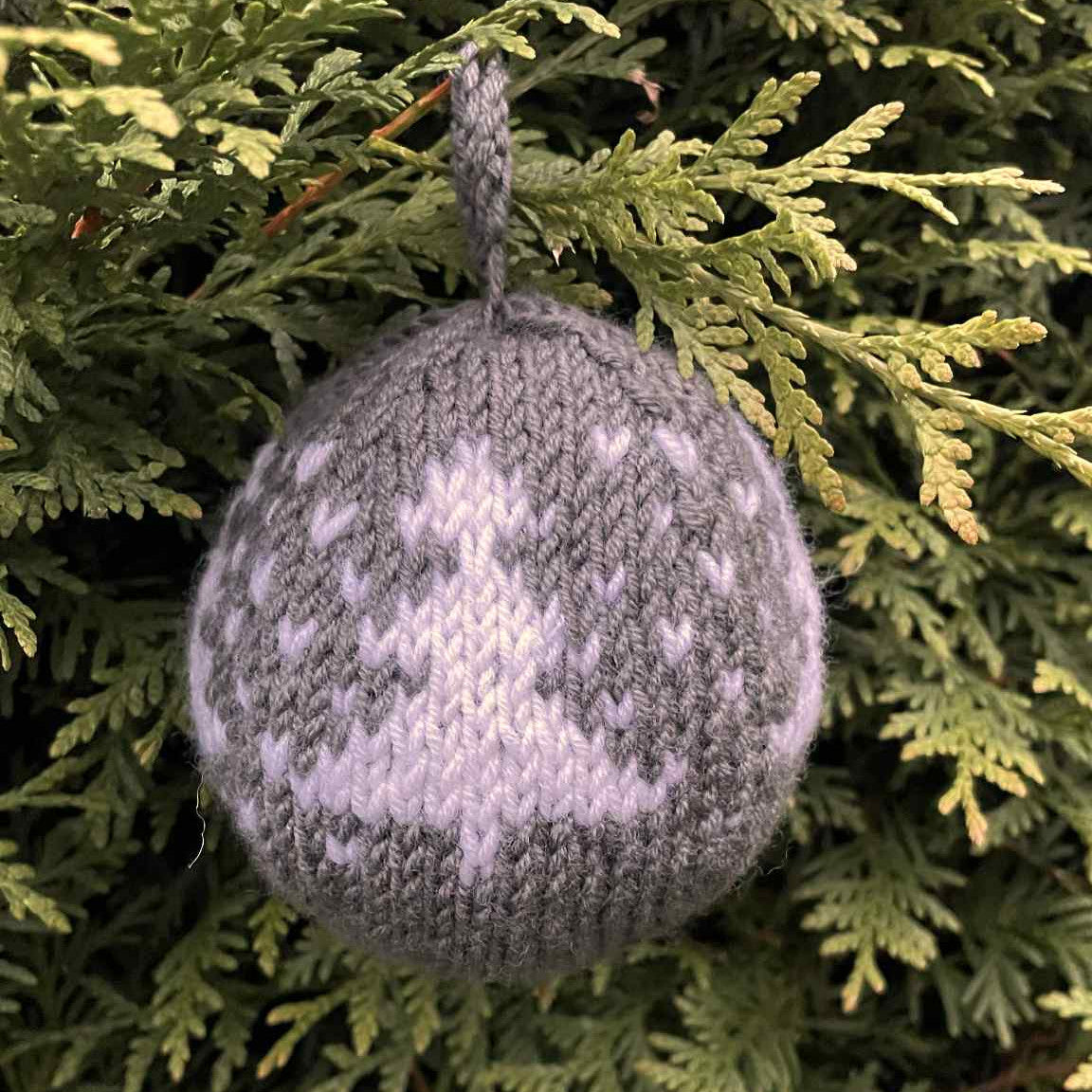 JULEKULER MED MØNSTER (strikkepakke)